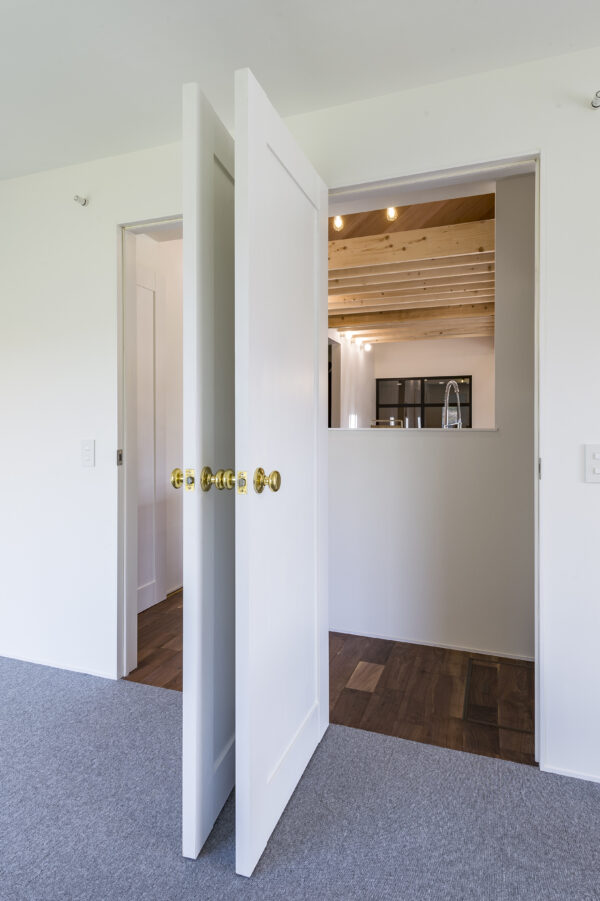 特注 スプルース 框戸 ホワイト塗りつぶし