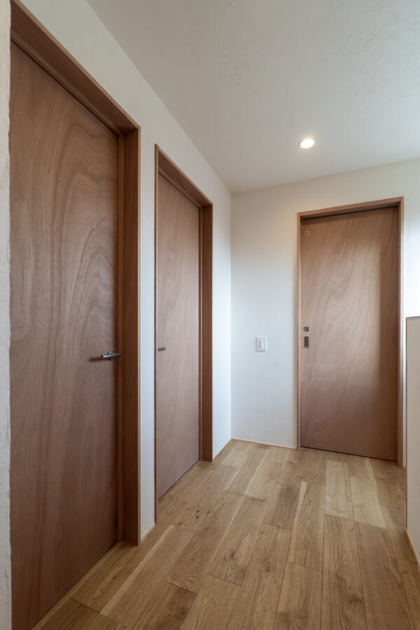 三重県｜設計士が自宅に選ぶ「DOAX」ガラス戸・開き戸・折れ戸