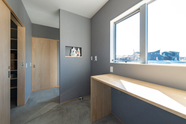 大分県|シナ材で魅せる普遍的な美しさ「DOAX」片引き戸