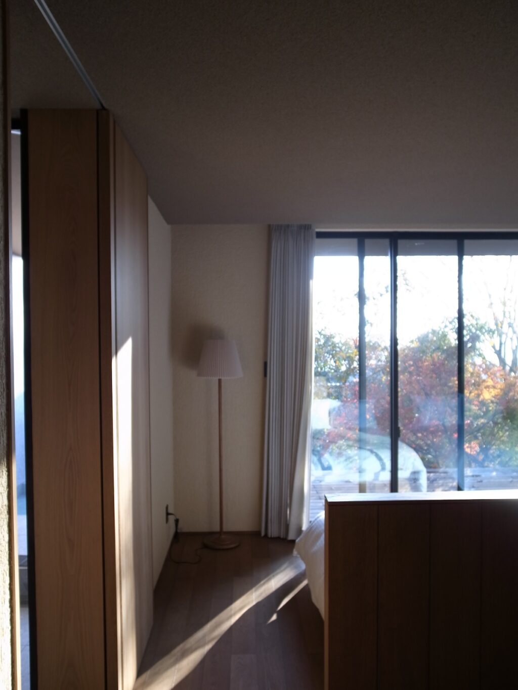 大分県｜ラグジュアリーな空間に溶け込む上質さ「MUKUICHI」オーク